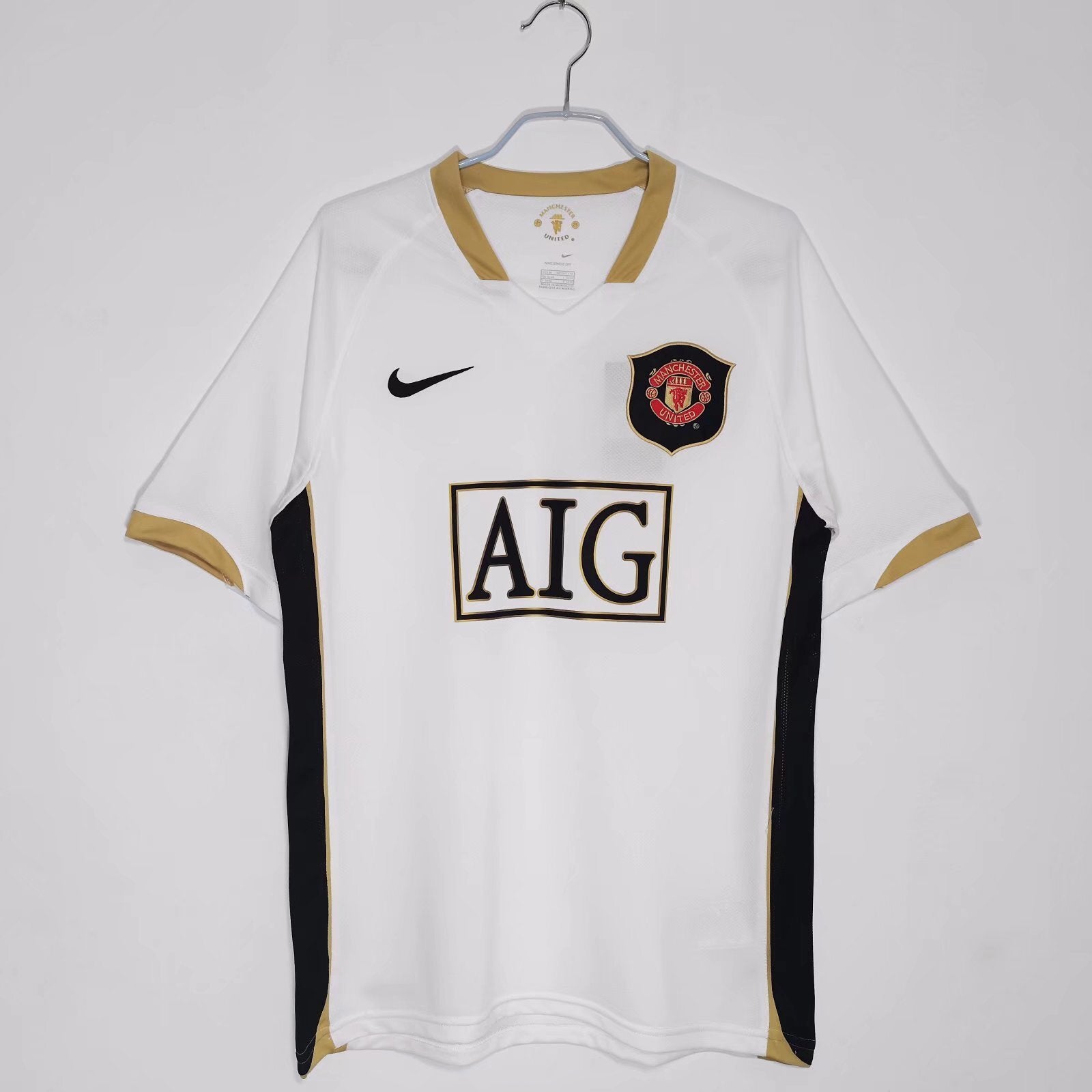 Manchester United 2006 Retro Away
